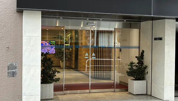 第3TOCビルの入口