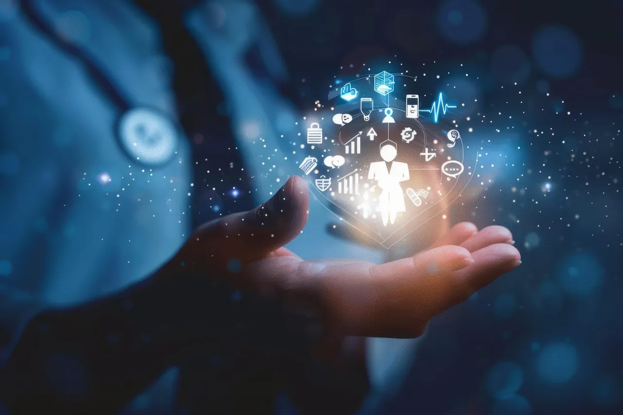 医療とデジタルのアイコンが浮かぶ手元のイメージ。クリニックの会計システムDXを象徴